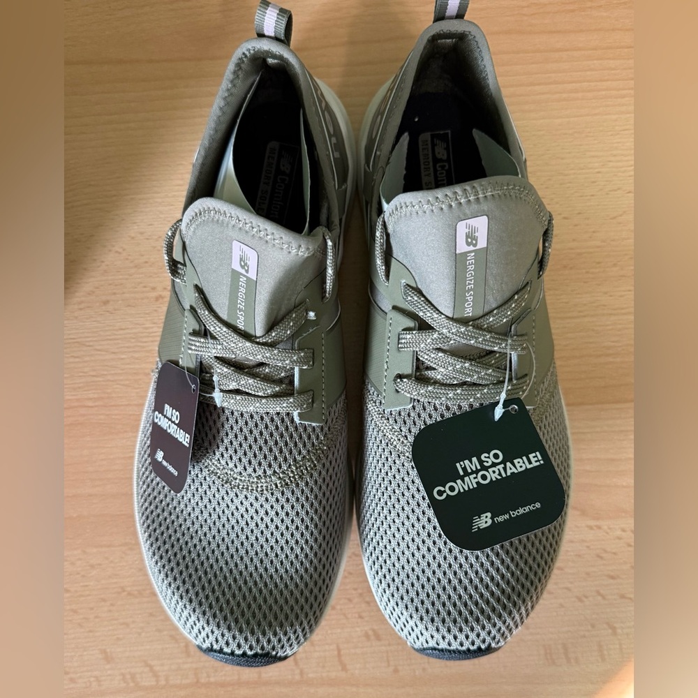 NWT New Balance Sport Green Nergize Sneakers